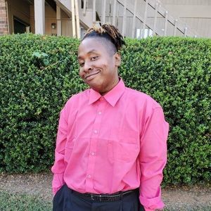 Meet your Posher, Monique